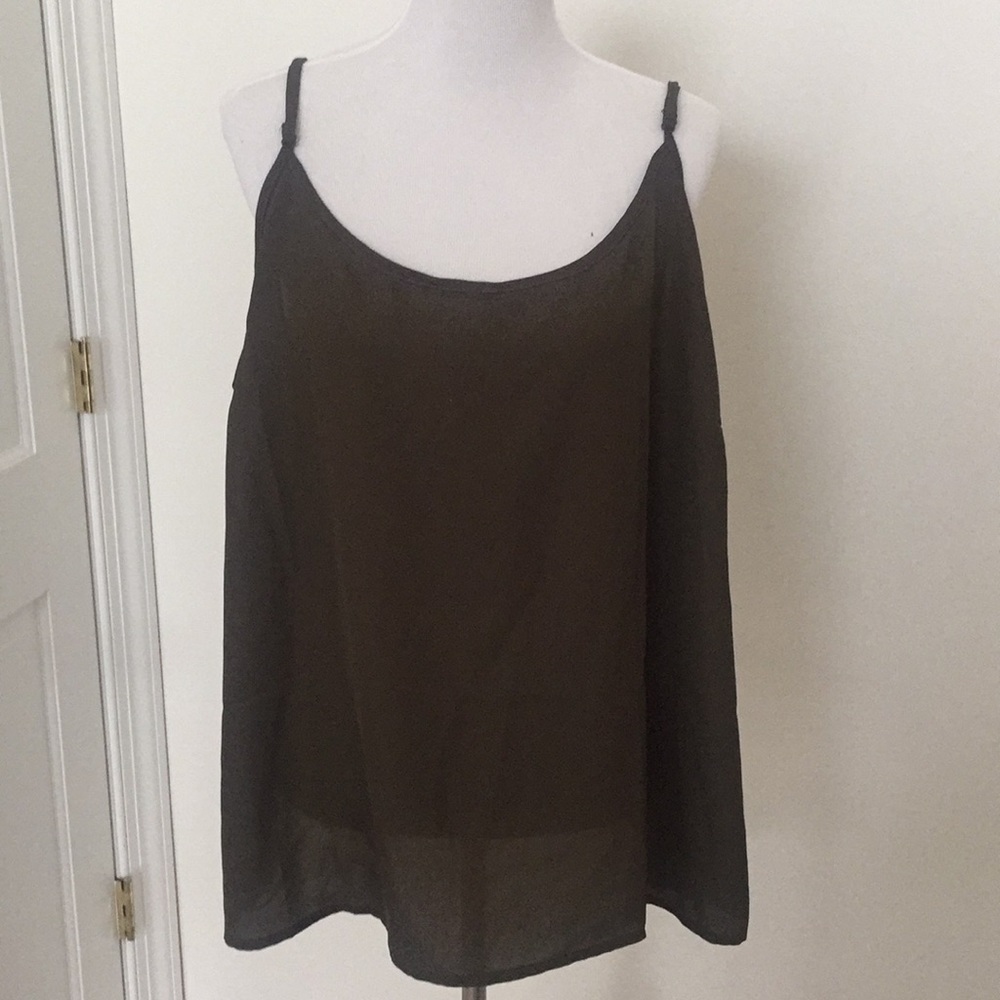 Army green/brown tank